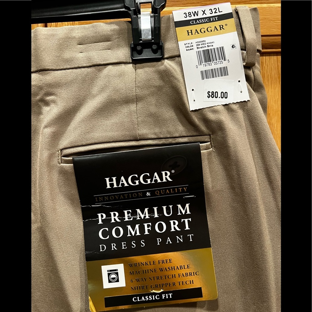 Men’s Haggar Stretch Stria Medium Khaki Pants - Size 
38W X 32L - NWT